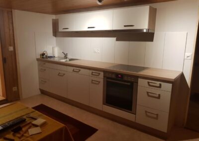 RIMS bau GmbH | Renovieren | Innenausbau | Montage | Sanierung. Angebot: Küchen, Fenster, Türen, Bad, Möbel